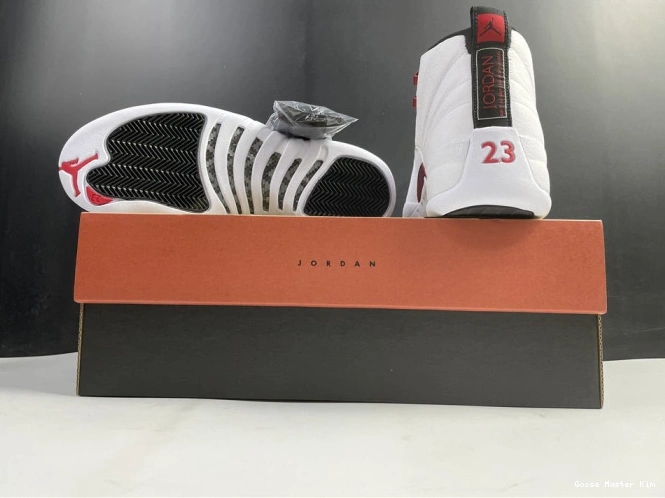 12 CT8013-106 Air Twist Jordan 0807